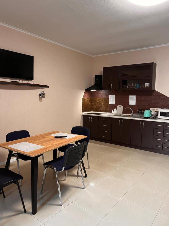Апартаменти На Печерську Kiev Extérieur photo